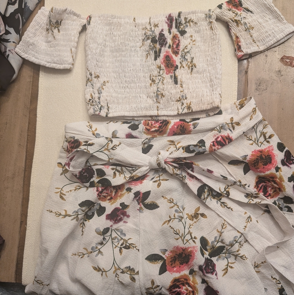 2 Piece Flower Set - Crop and Skirt